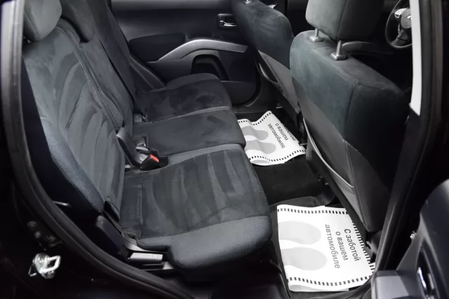 Mitsubishi Outlander 2006