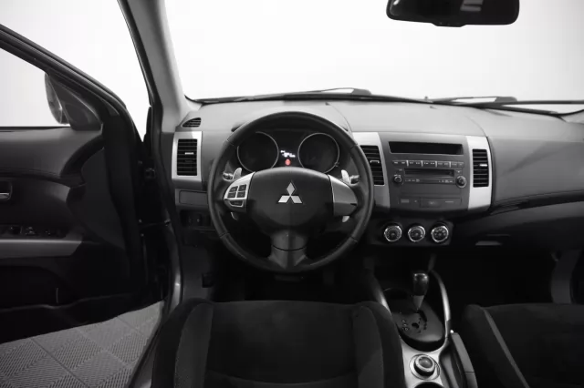 Mitsubishi Outlander 2012