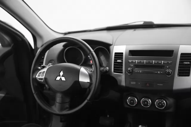 Mitsubishi Outlander 2012