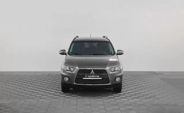 Mitsubishi Outlander 2012