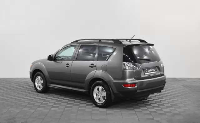 Mitsubishi Outlander 2012
