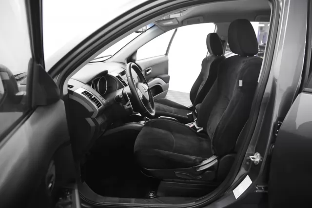 Mitsubishi Outlander 2012