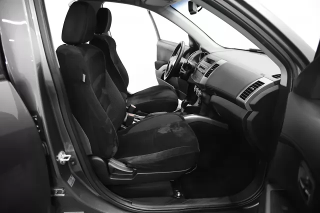 Mitsubishi Outlander 2012