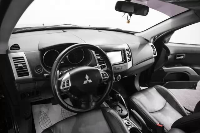 Mitsubishi Outlander 2009