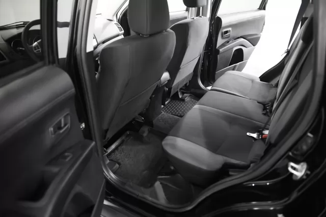 Mitsubishi Outlander 2011