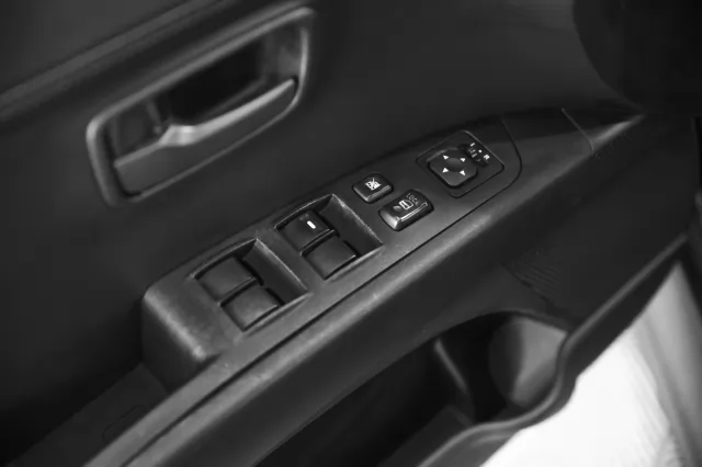 Mitsubishi Outlander 2011
