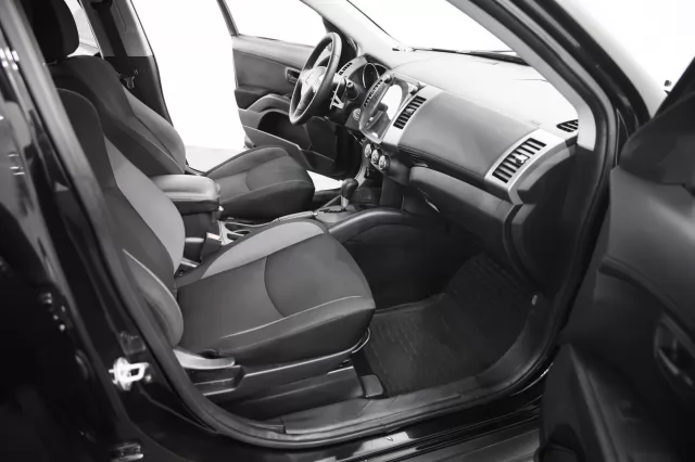 Mitsubishi Outlander 2011