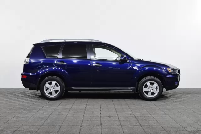 Mitsubishi Outlander 2012