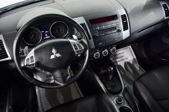 Mitsubishi Outlander 2009