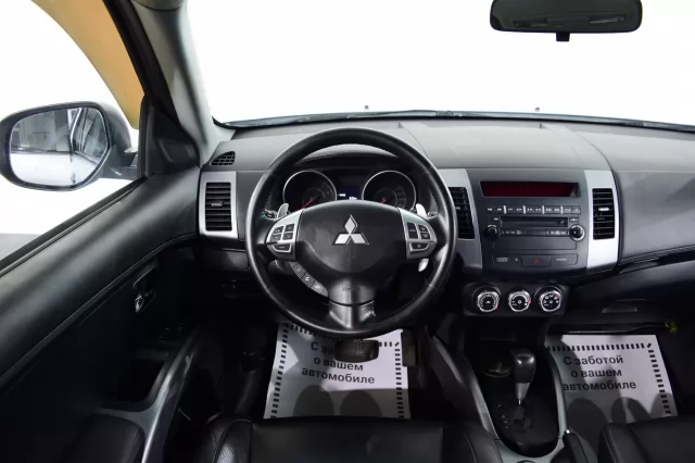 Mitsubishi Outlander 2009