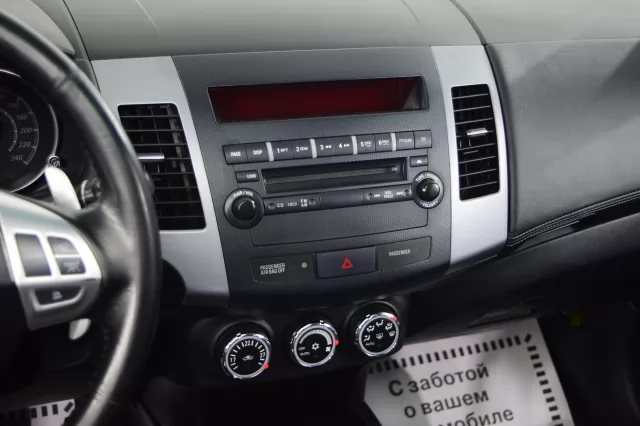 Mitsubishi Outlander 2009