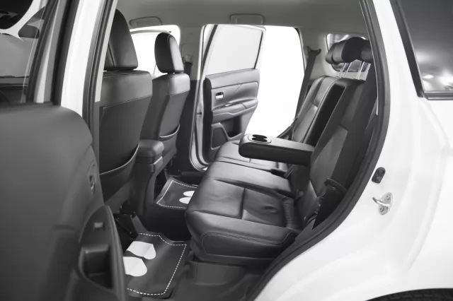 Mitsubishi Outlander 2013
