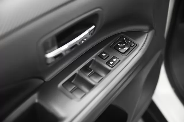 Mitsubishi Outlander 2013