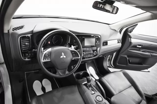 Mitsubishi Outlander 2013