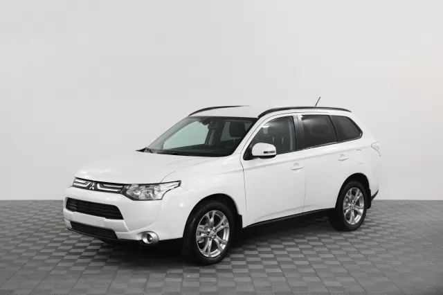 Mitsubishi Outlander 2013