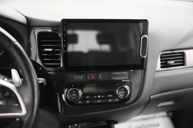 Mitsubishi Outlander 2012