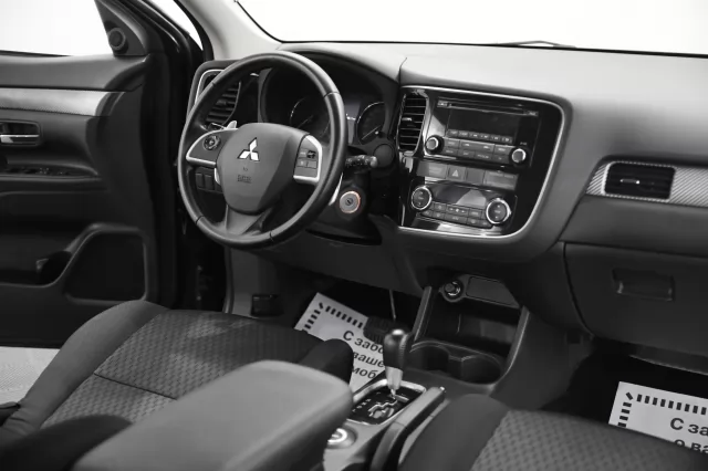 Mitsubishi Outlander 2014