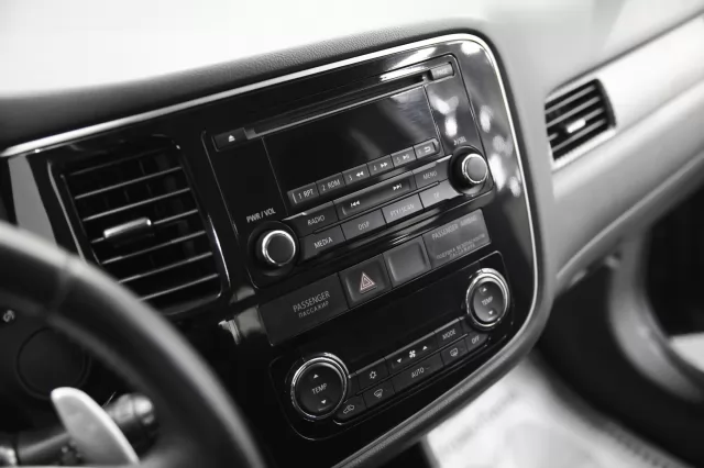 Mitsubishi Outlander 2014