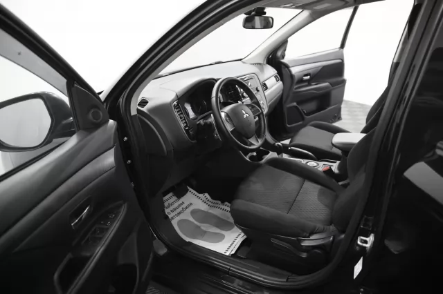 Mitsubishi Outlander 2014