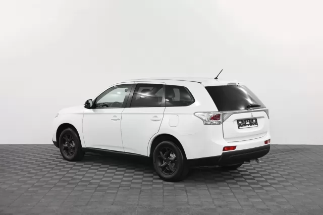 Mitsubishi Outlander 2014