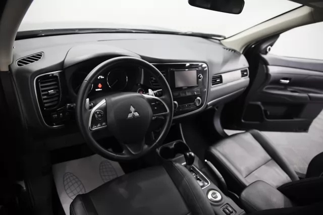 Mitsubishi Outlander 2012