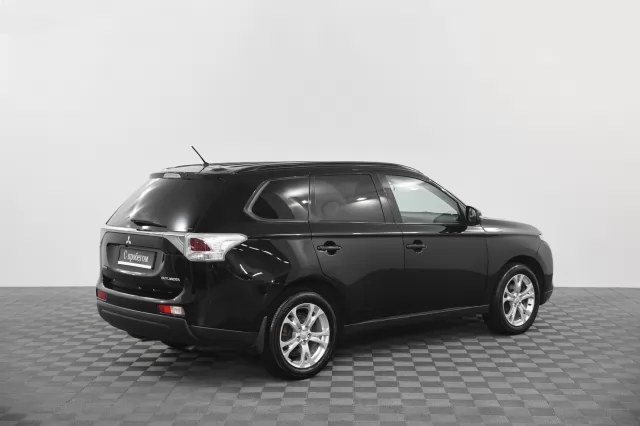 Mitsubishi Outlander 2012