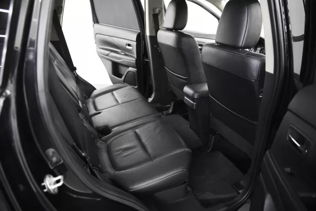 Mitsubishi Outlander 2012