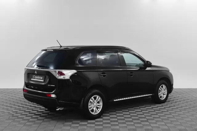 Mitsubishi Outlander 2012
