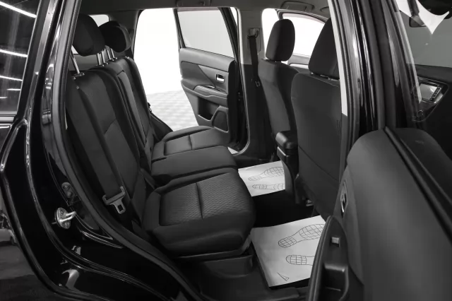 Mitsubishi Outlander 2012