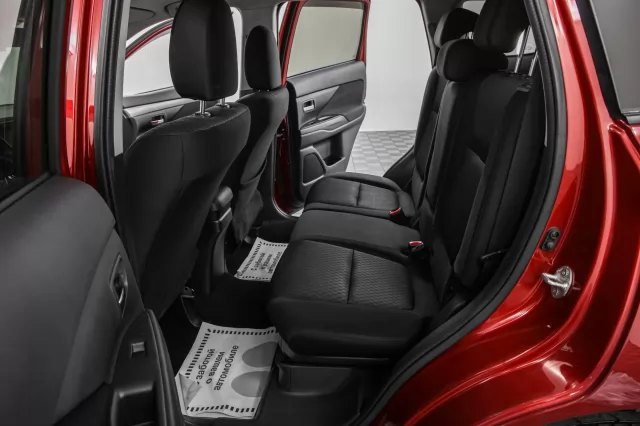Mitsubishi Outlander 2013