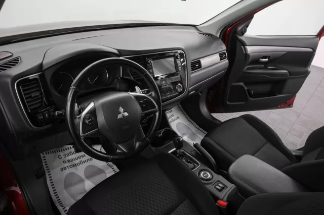 Mitsubishi Outlander 2013