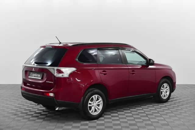 Mitsubishi Outlander 2013