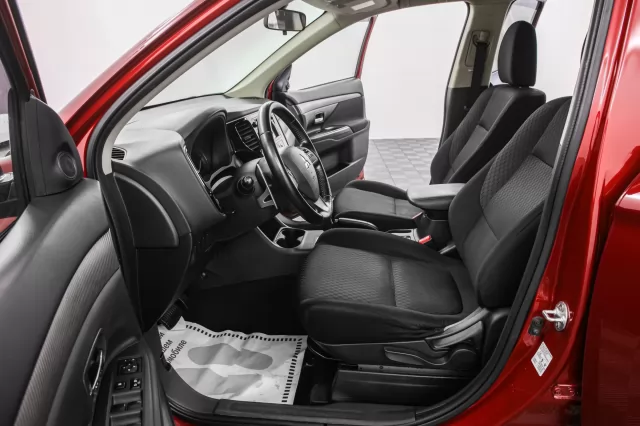 Mitsubishi Outlander 2013
