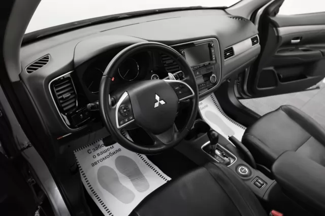 Mitsubishi Outlander 2013