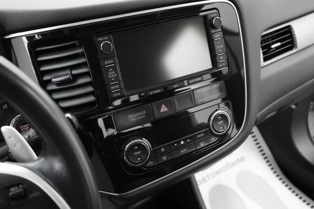 Mitsubishi Outlander 2013