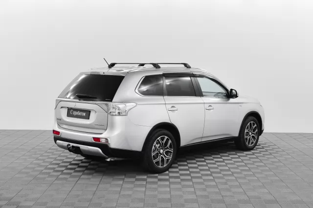 Mitsubishi Outlander 2013