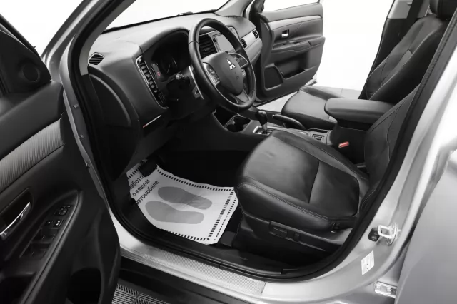 Mitsubishi Outlander 2013