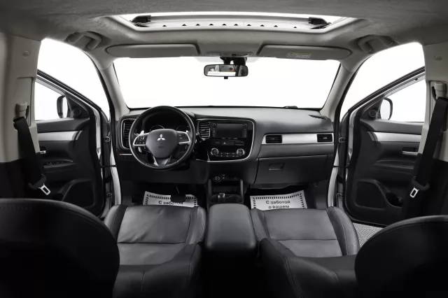 Mitsubishi Outlander 2013