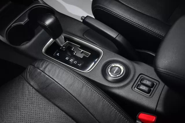 Mitsubishi Outlander 2012
