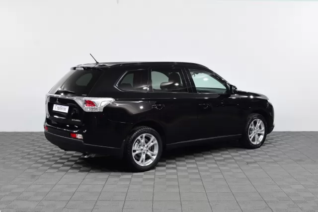 Mitsubishi Outlander 2012