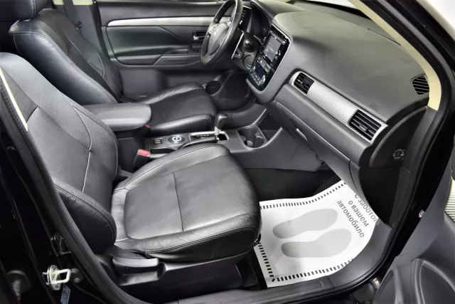 Mitsubishi Outlander 2012