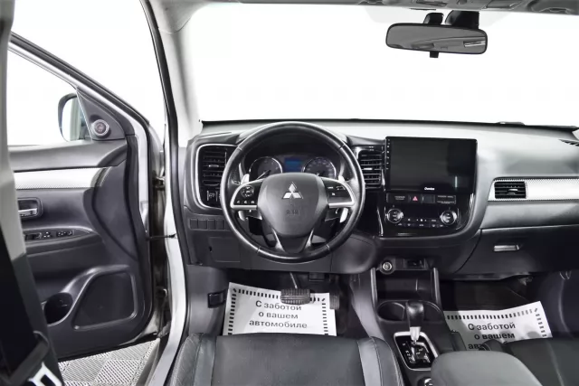 Mitsubishi Outlander 2013