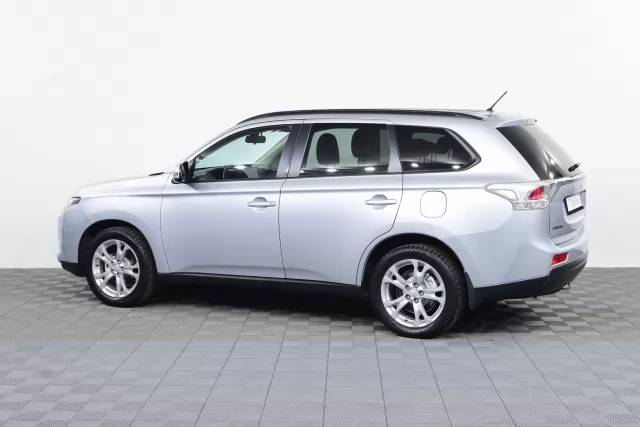 Mitsubishi Outlander 2013