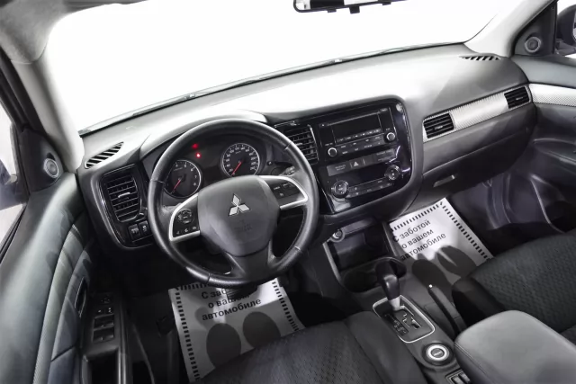 Mitsubishi Outlander 2014