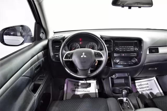 Mitsubishi Outlander 2014