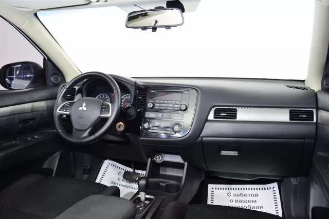 Mitsubishi Outlander 2014