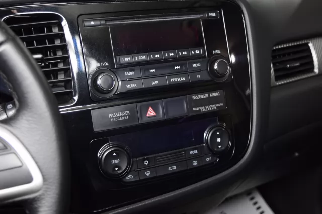 Mitsubishi Outlander 2014