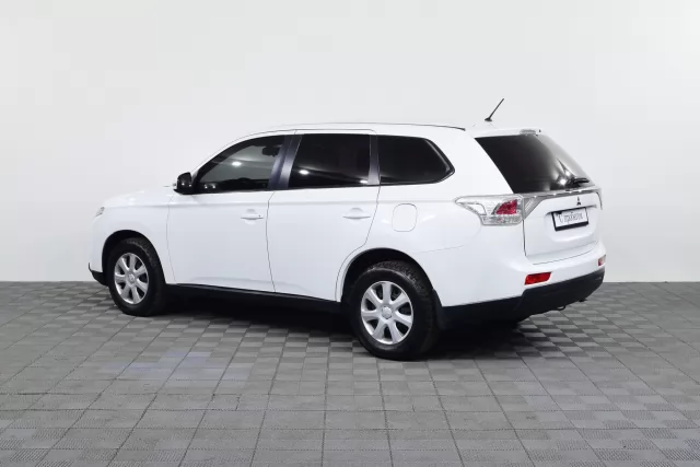 Mitsubishi Outlander 2014