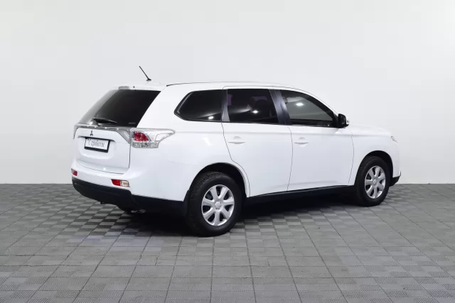 Mitsubishi Outlander 2014