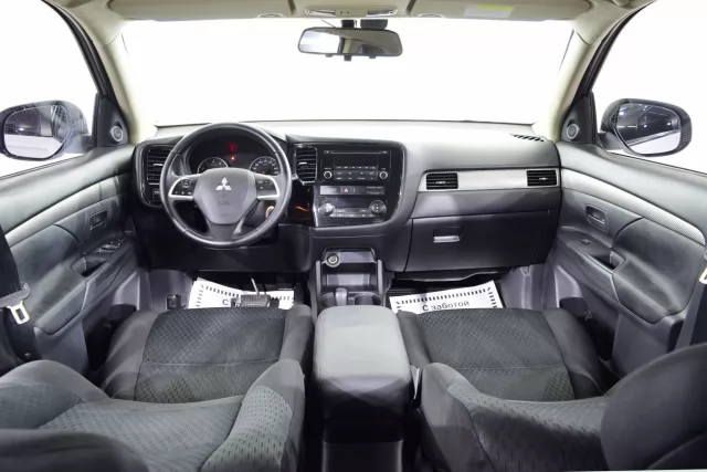Mitsubishi Outlander 2014